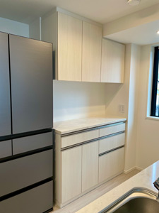 2025年10月3日の納品事例　食器棚　01