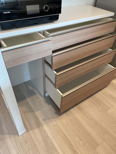 食器棚の施工例　拡大写真103