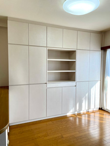 2026年2月18日の納品事例　壁面収納　01